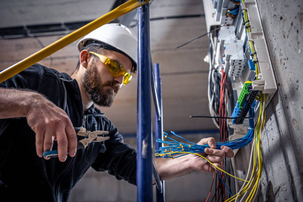 Best 24-Hour Electrician  in Clayton, NC